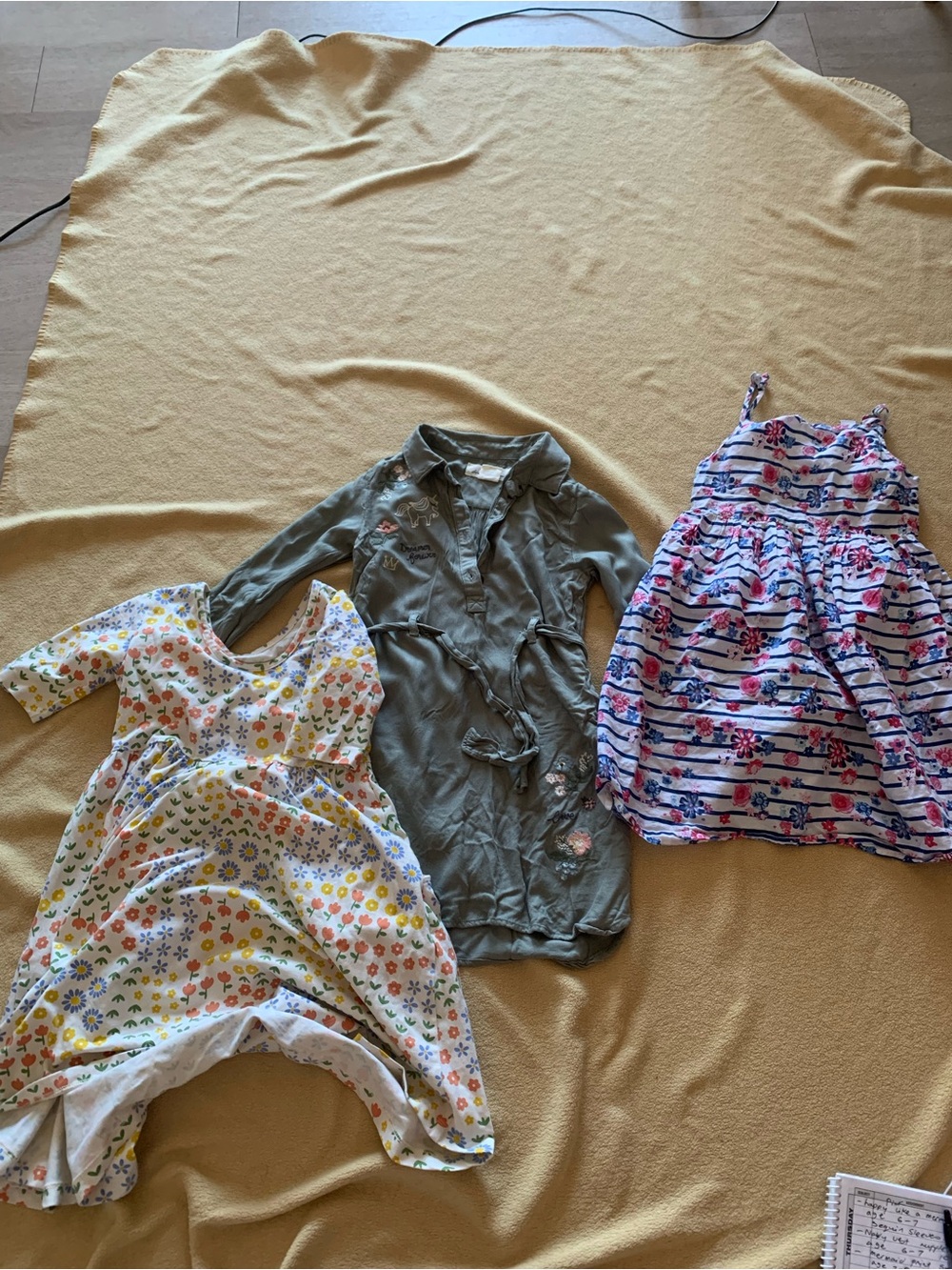 Bundle lot girl dresses, pockets, cotton age 6-7